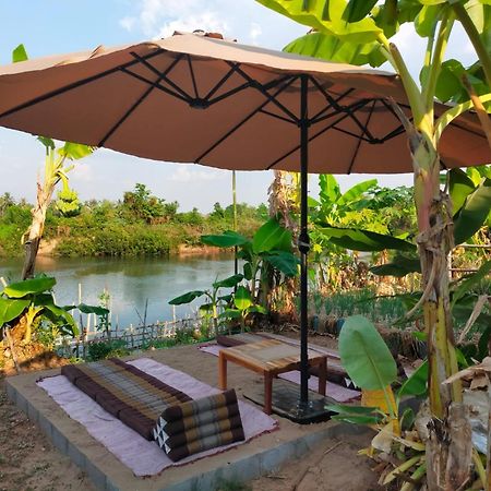 Chanhthida Guesthouse And The River Front Restaurant Ban Khon 外观 照片