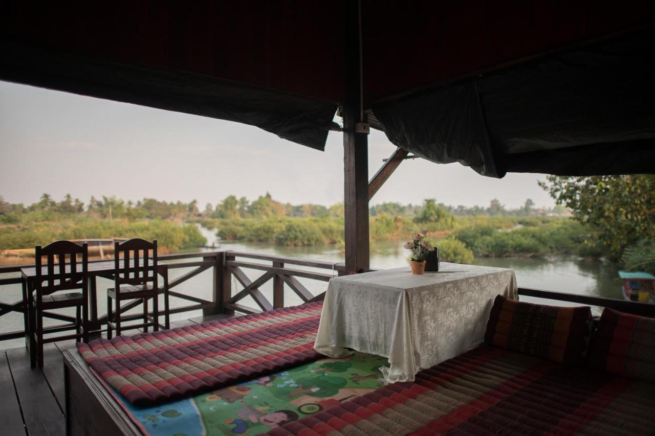 Chanhthida Guesthouse And The River Front Restaurant Ban Khon 外观 照片